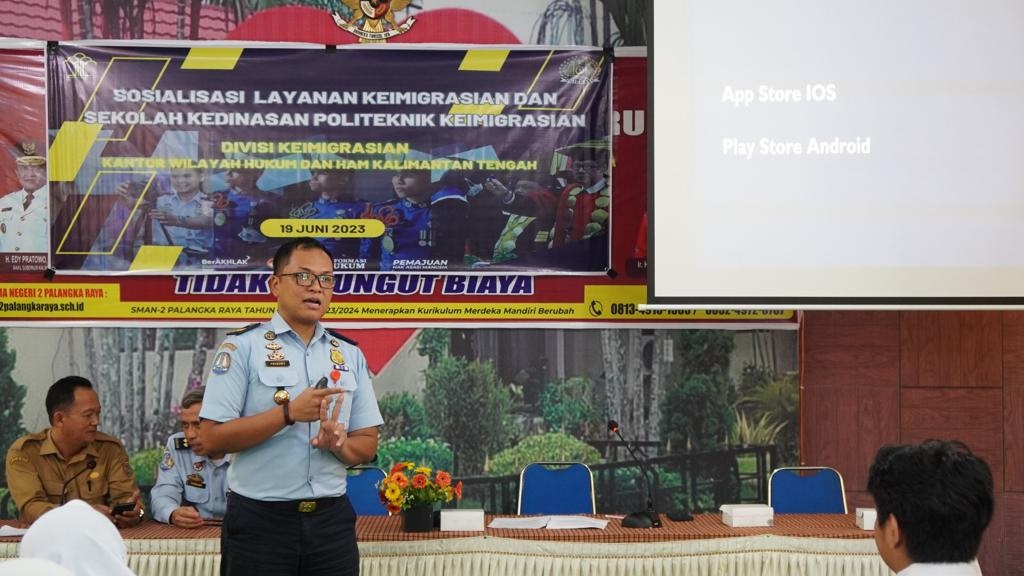 Sosialisasi Layanan Keimigrasian Oleh Perwakilan Tim Humas Kantor Imigrasi Kelas I Non TPI Palangka Raya